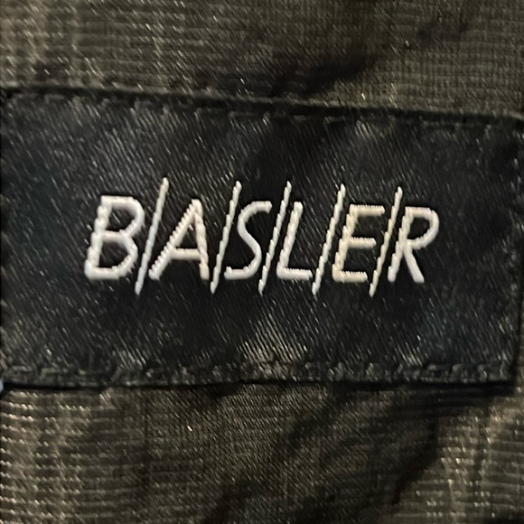 Basler Floral Embroidered Lightweight Blazer - Picture 2 of 12